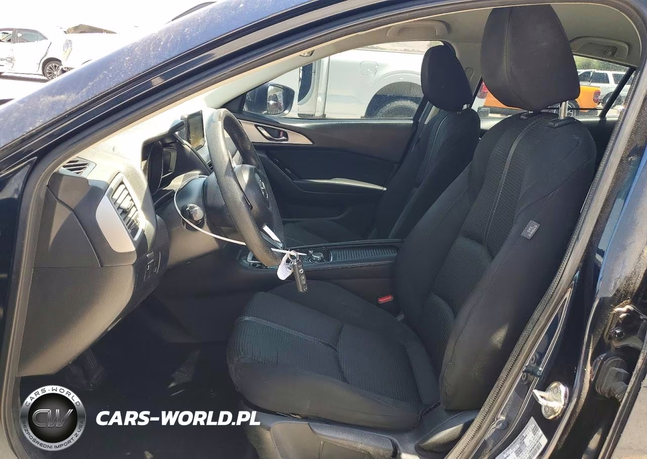 2018 Mazda 3 Sport VIN:3MZBN1U78JM196305 - 7