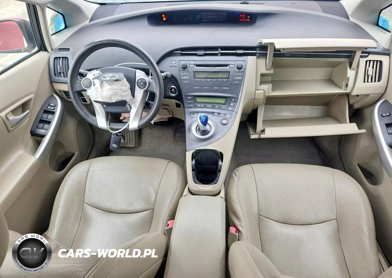 2011 Toyota Prius Two VIN:JTDKN3DU2B0247726 - 8