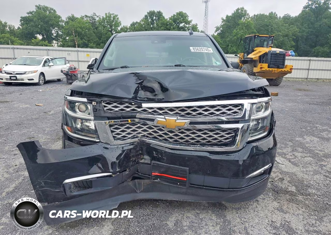 2017 Chevrolet Suburban K1500 Premier VIN:1GNSKJKC3HR278387 - 5