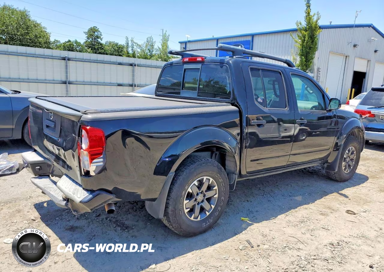 2018 Nissan Frontier Pro-4X VIN:1N6DD0EV1JN701819 - 3