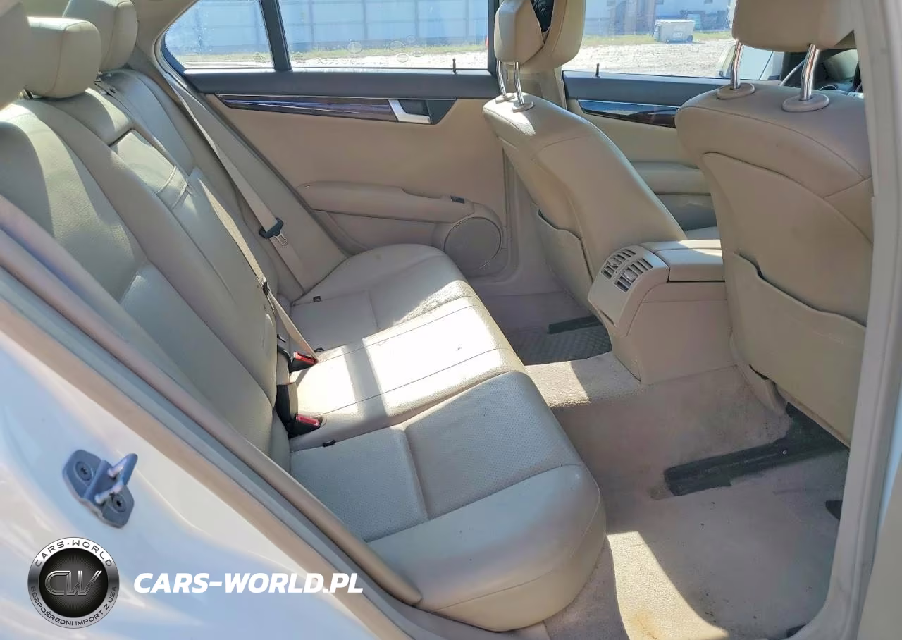 2012 Mercedes-Benz C 250 VIN:WDDGF4HB8CA602675 - 10