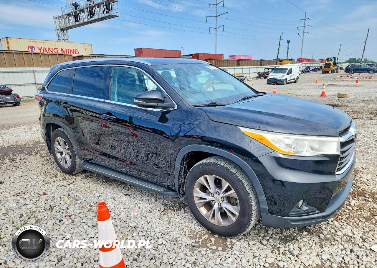 2014 Toyota Highlander Xle VIN:5TDJKRFH6ES040118 - 4