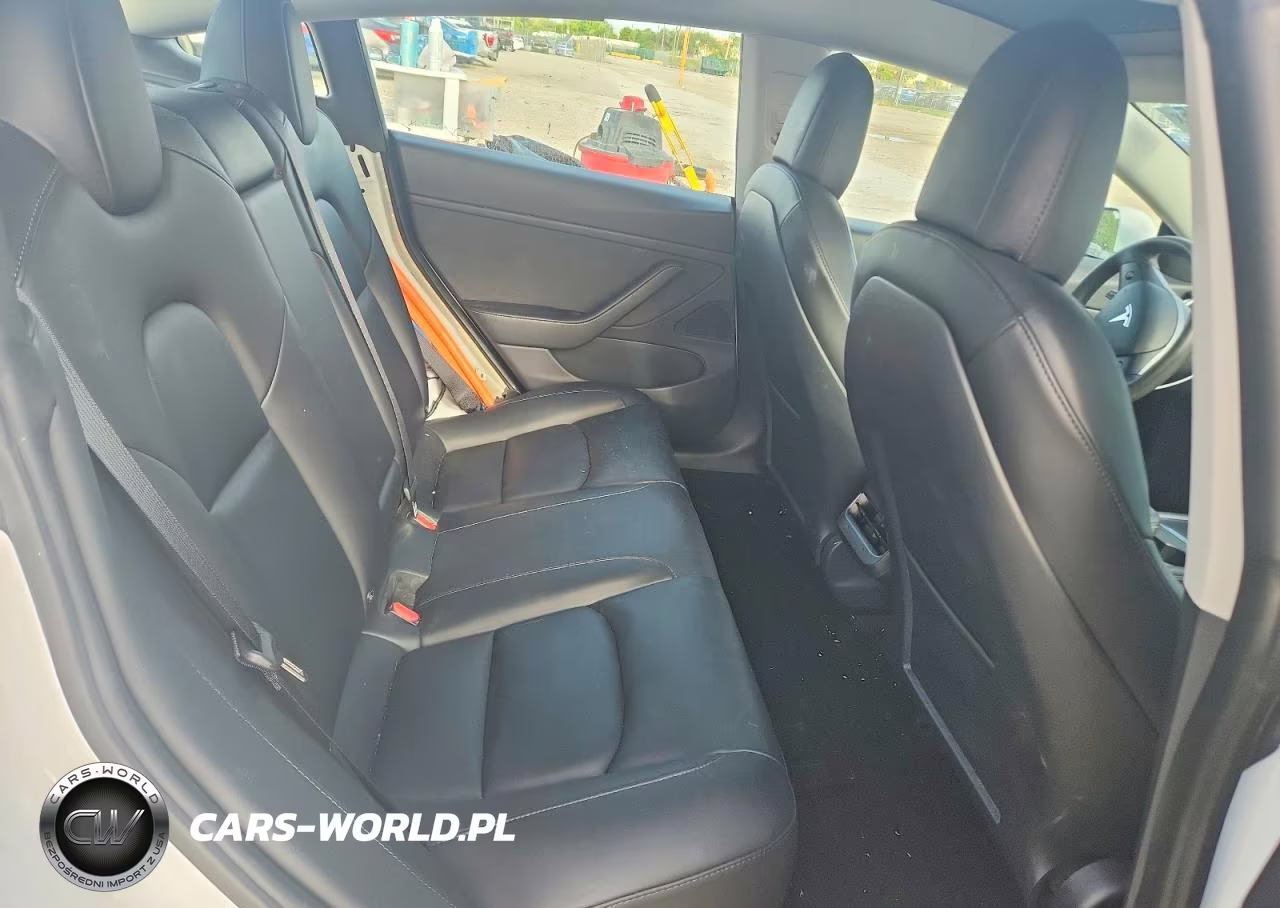 2021 Tesla Model 3 VIN:5YJ3E1EBXMF915038 - 10