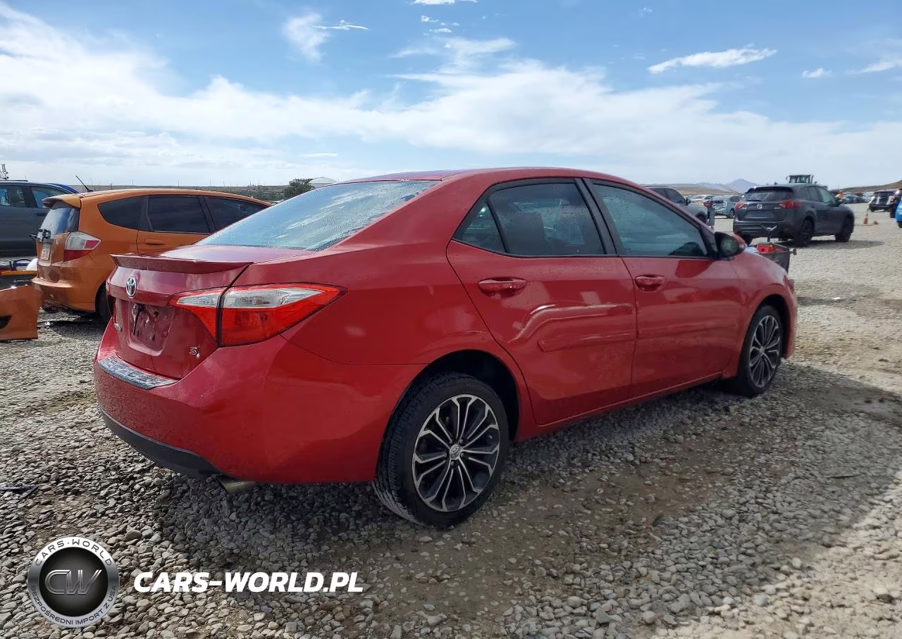2015 Toyota Corolla S Plus VIN:5YFBURHE4FP252950 - 3