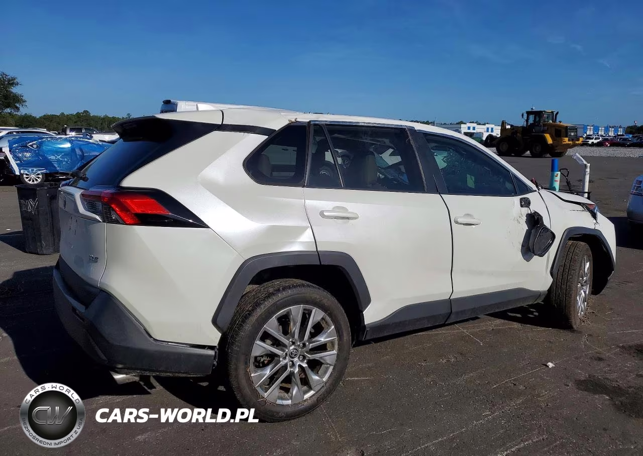 2021 Toyota Rav4 Xle Premium VIN:2T3C1RFV2MW149092 - 3
