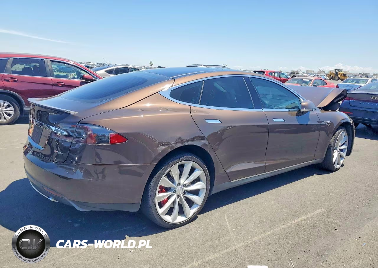 2014 Tesla Model S VIN:5YJSA1H16EFP35857 - 3