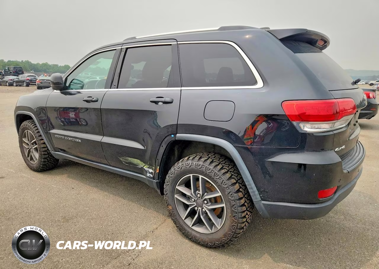 2019 Jeep Grand Cherokee Laredo VIN:1C4RJFAG8KC623595 - 2