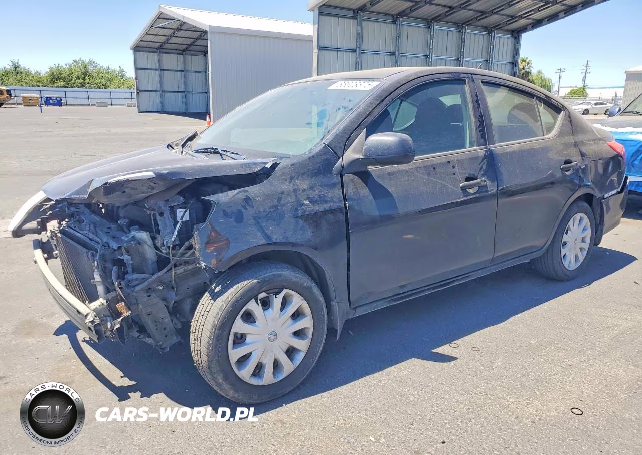 2015 Nissan Versa 1.6 S