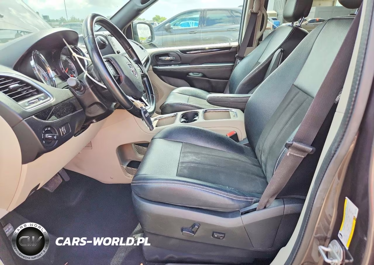 2019 Dodge Grand Caravan Sxt VIN:2C4RDGCG8KR717784 - 7