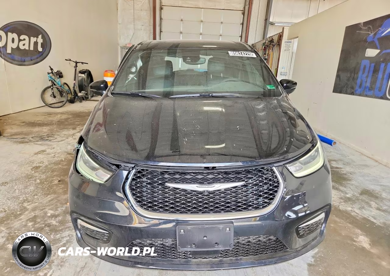2026 Chrysler Pacifica Select VIN:2C4RC1BG5TR216936 - 5