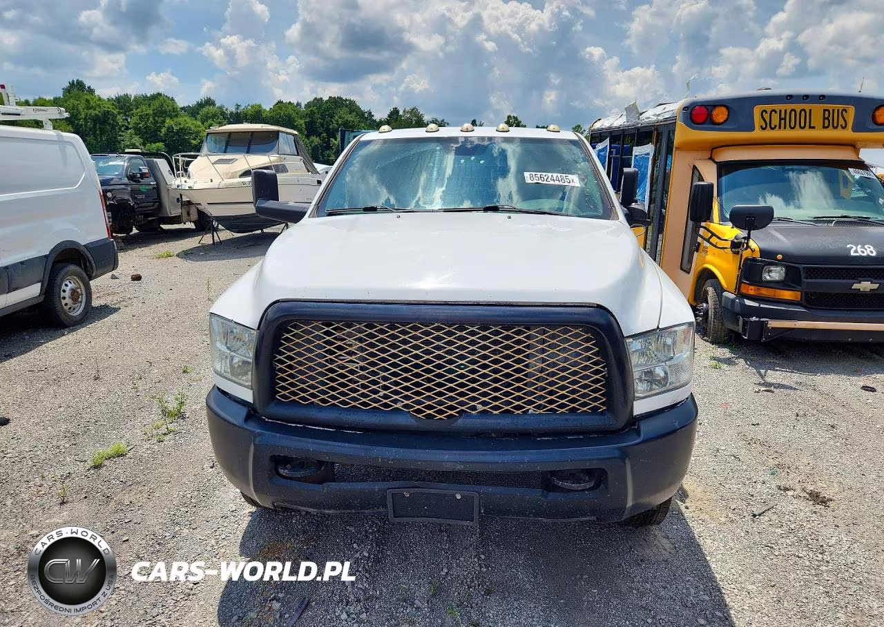 2018 Ram 3500 VIN:3C7WRTCJ2JG331667 - 5