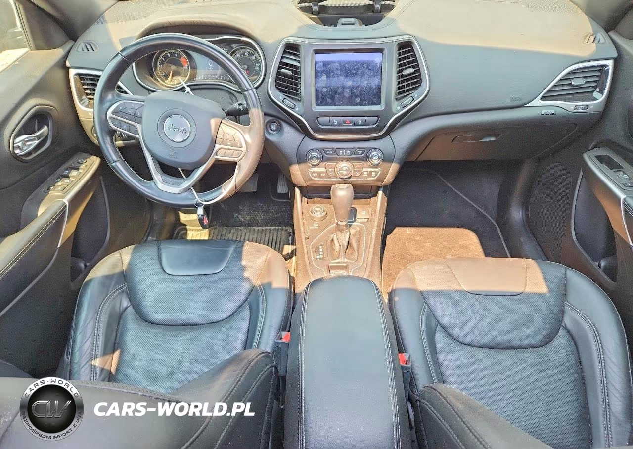 2021 Jeep Cherokee Latitude Lux VIN:1C4PJMMX5MD208738 - 8