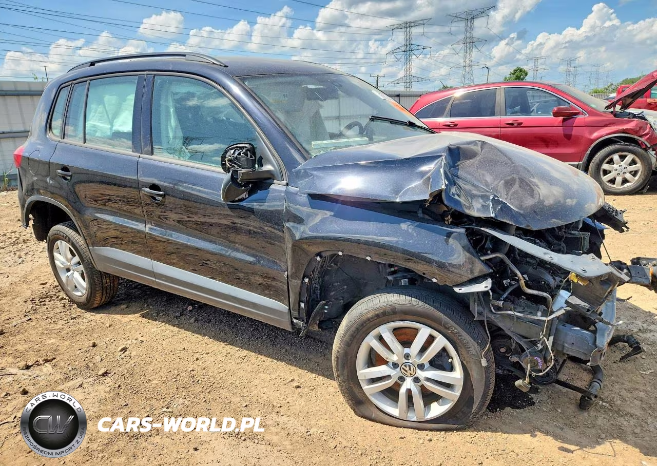 2016 Volkswagen Tiguan S VIN:WVGAV7AX7GW534609 - 4