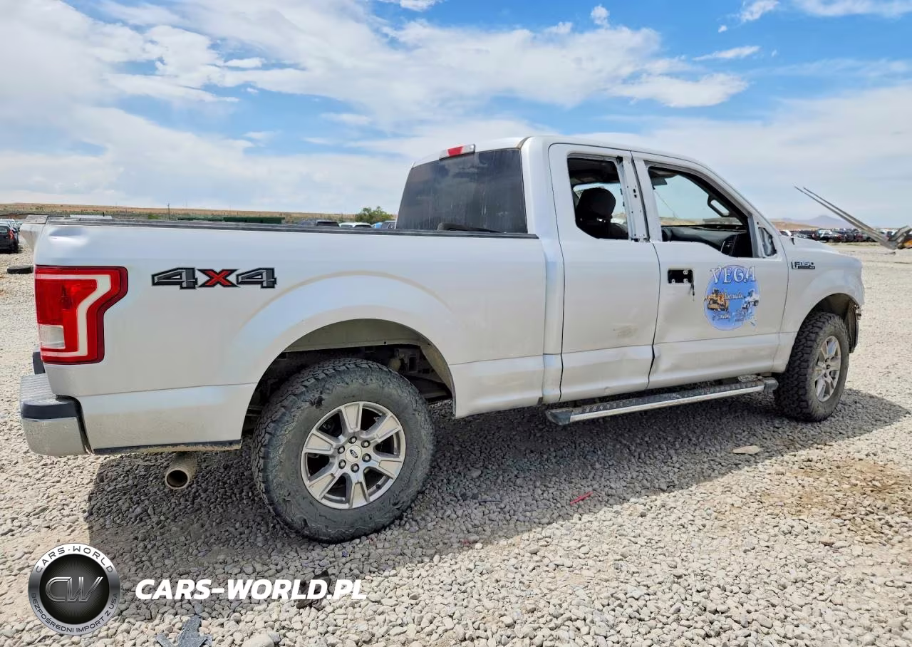 2017 Ford F150 Super Cab VIN:1FTFX1EF5HFA33982 - 3