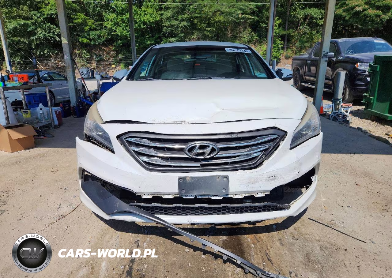 2015 Hyundai Sonata Sport VIN:5NPE34AF8FH115738 - 5