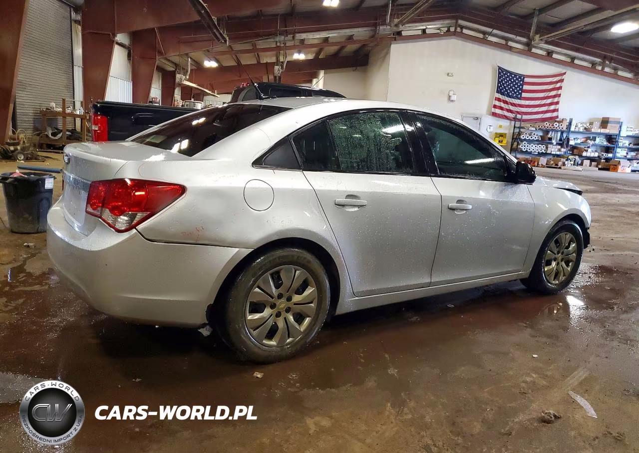 2014 Chevrolet Cruze Ls VIN:1G1PA5SHXE7441458 - 3