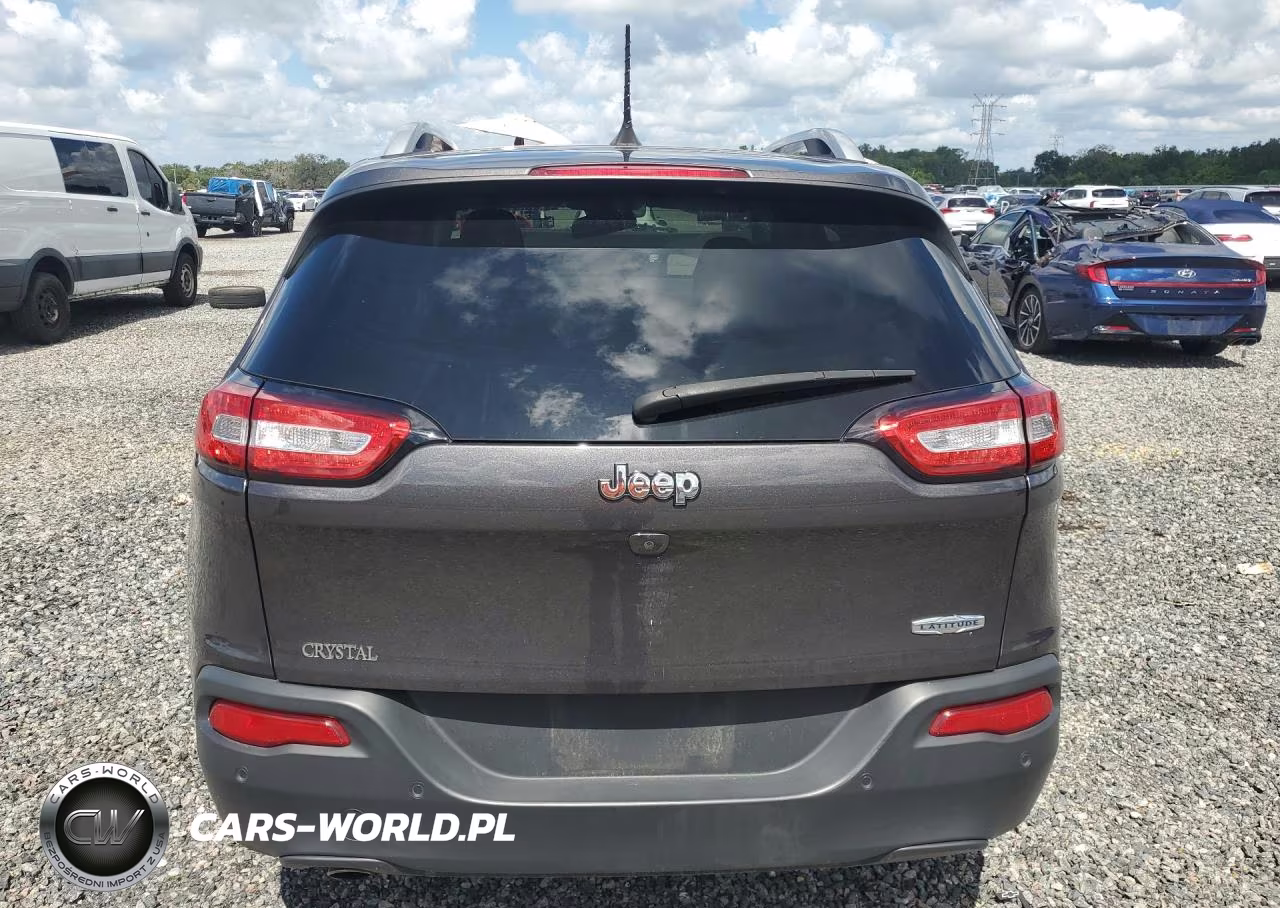 2017 Jeep Cherokee Latitude VIN:1C4PJLCB7HW535717 - 6