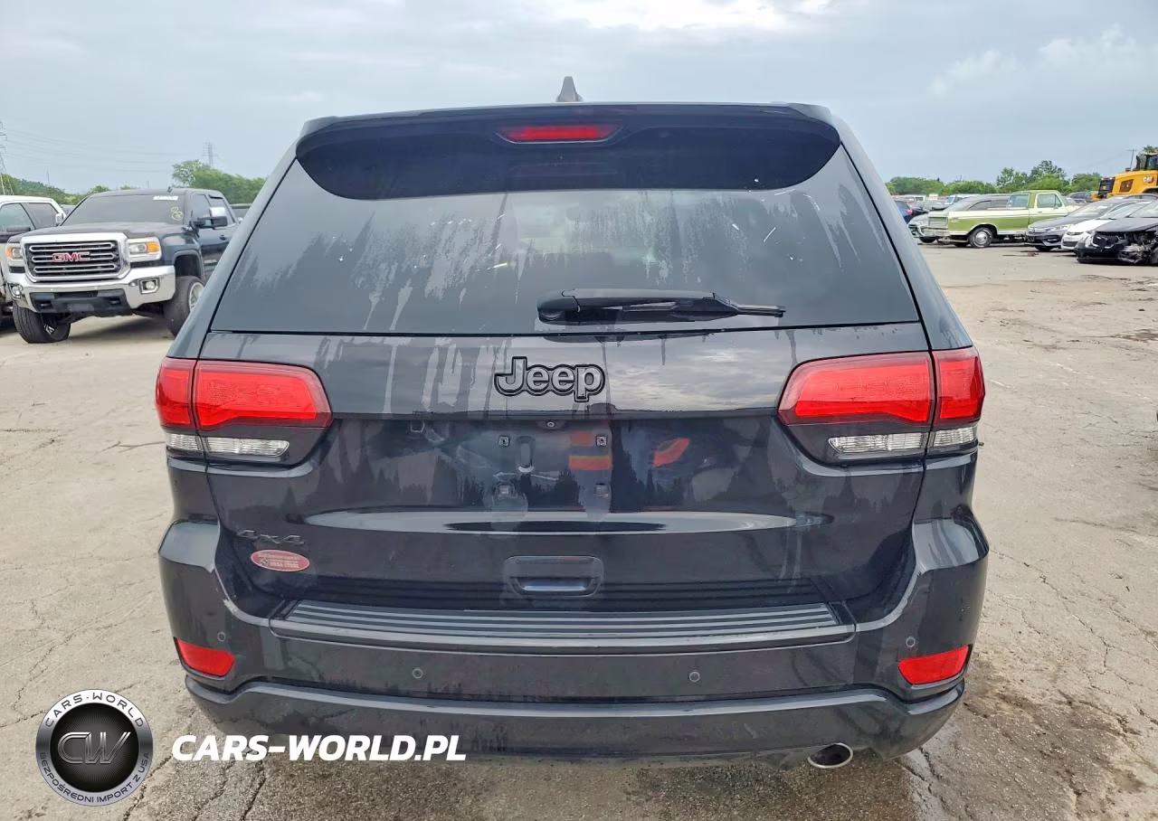 2018 Jeep Grand Cherokee Laredo VIN:1C4RJFAG3JC203371 - 6