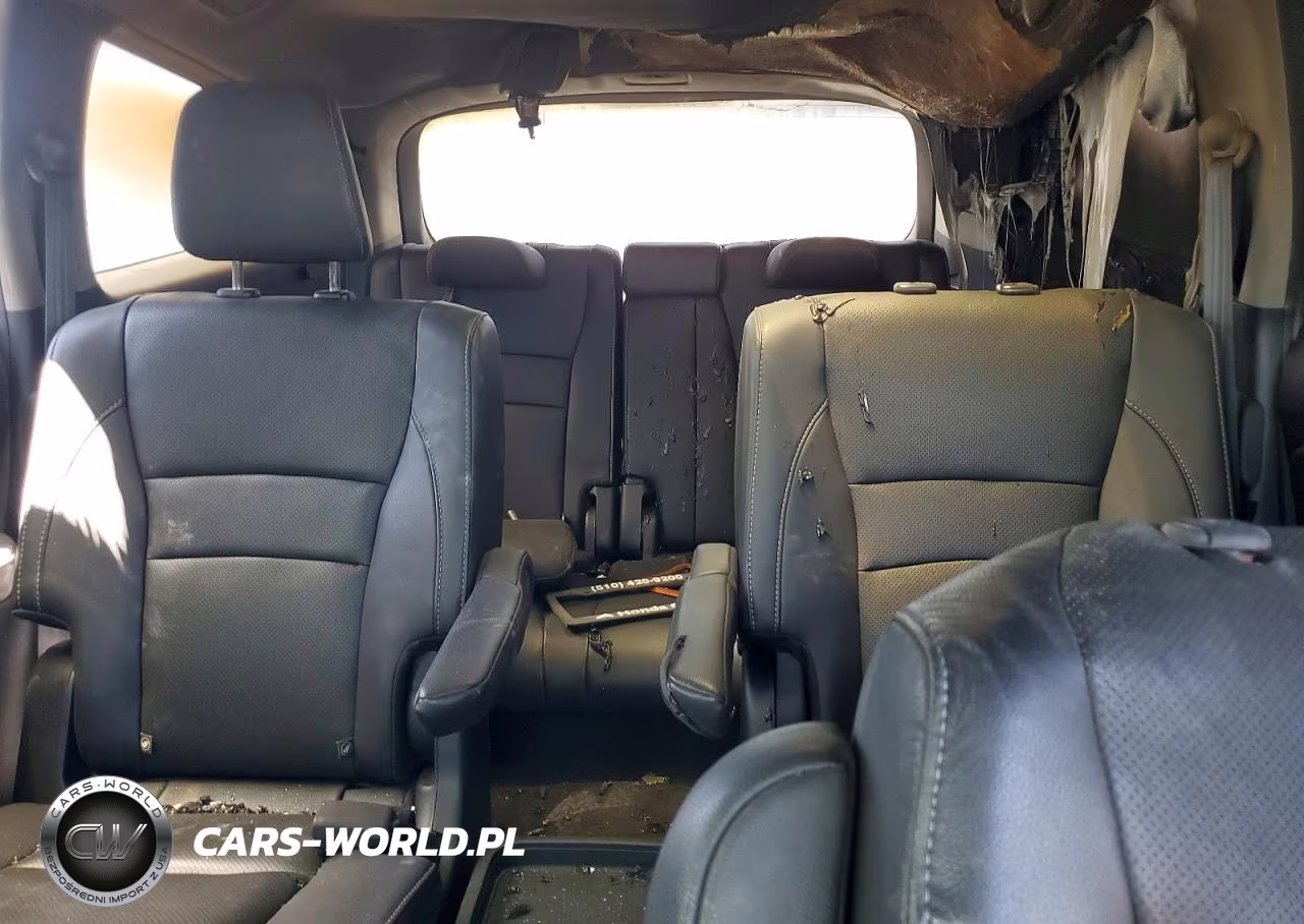 2020 Honda Pilot Elite VIN:5FNYF6H00LB005262 - 10