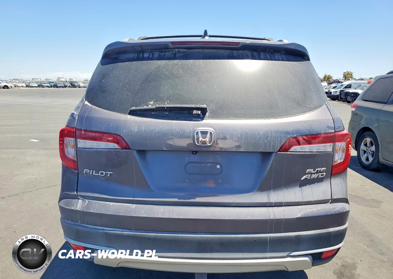 2020 Honda Pilot Elite VIN:5FNYF6H00LB005262 - 6