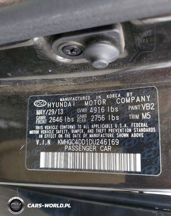 2013 Hyundai Genesis 3.8L VIN:KMHGC4DD1DU246169 - 12