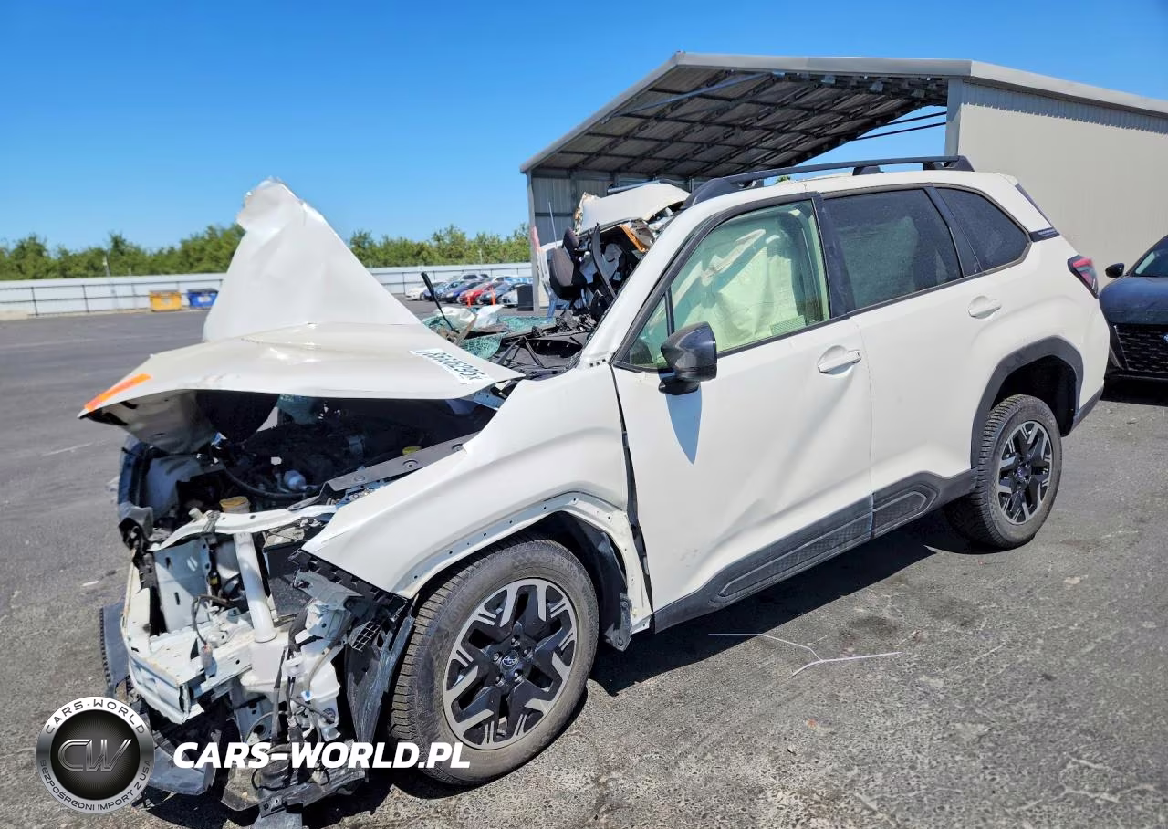 2025 Subaru Forester Premium – zdjęcie 1 z 13