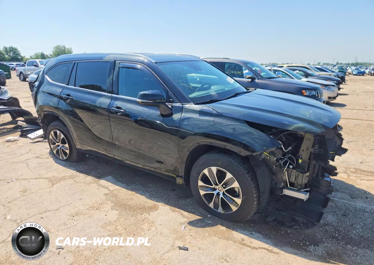 2021 Toyota Highlander Xle VIN:5TDHZRBH8MS093787 - 4