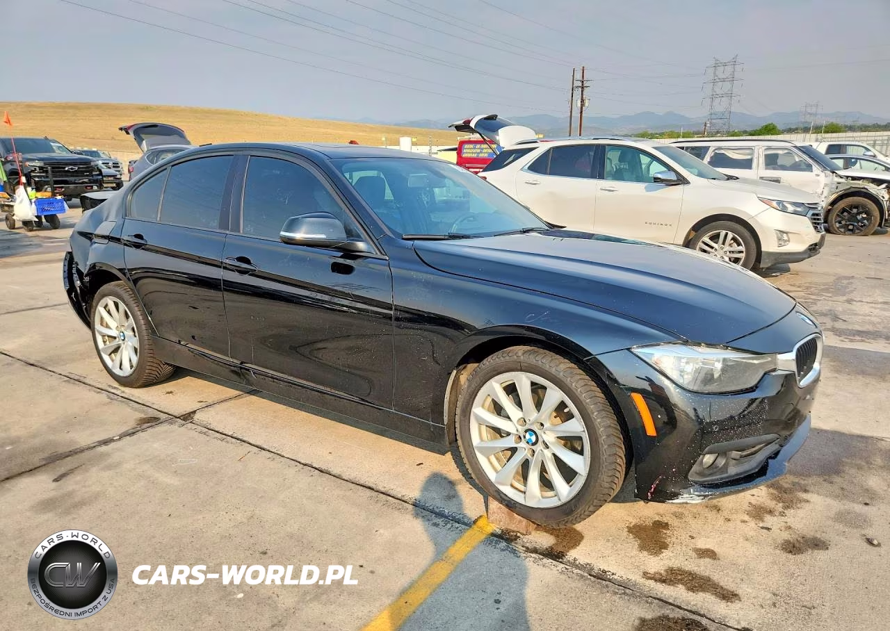 2017 BMW 320 Xi VIN:WBA8E5G33HNU43224 - 4