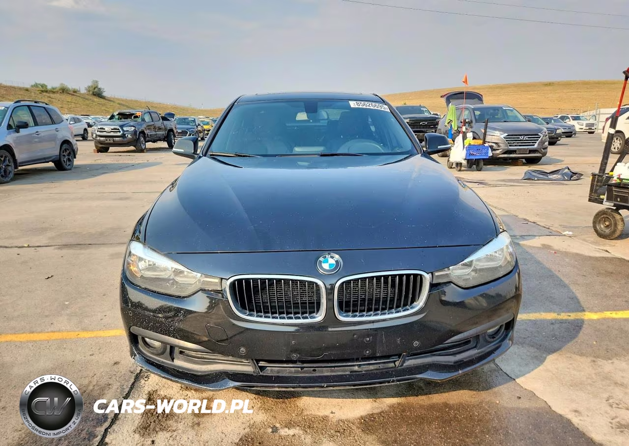 2017 BMW 320 Xi VIN:WBA8E5G33HNU43224 - 5