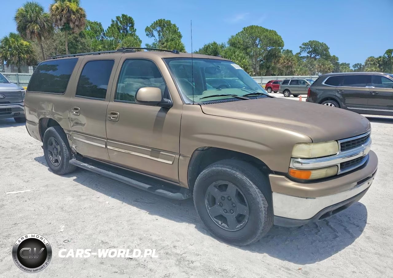 2004 Chevrolet Suburban C1500 VIN:1GNEC16ZX4J296841 - 4