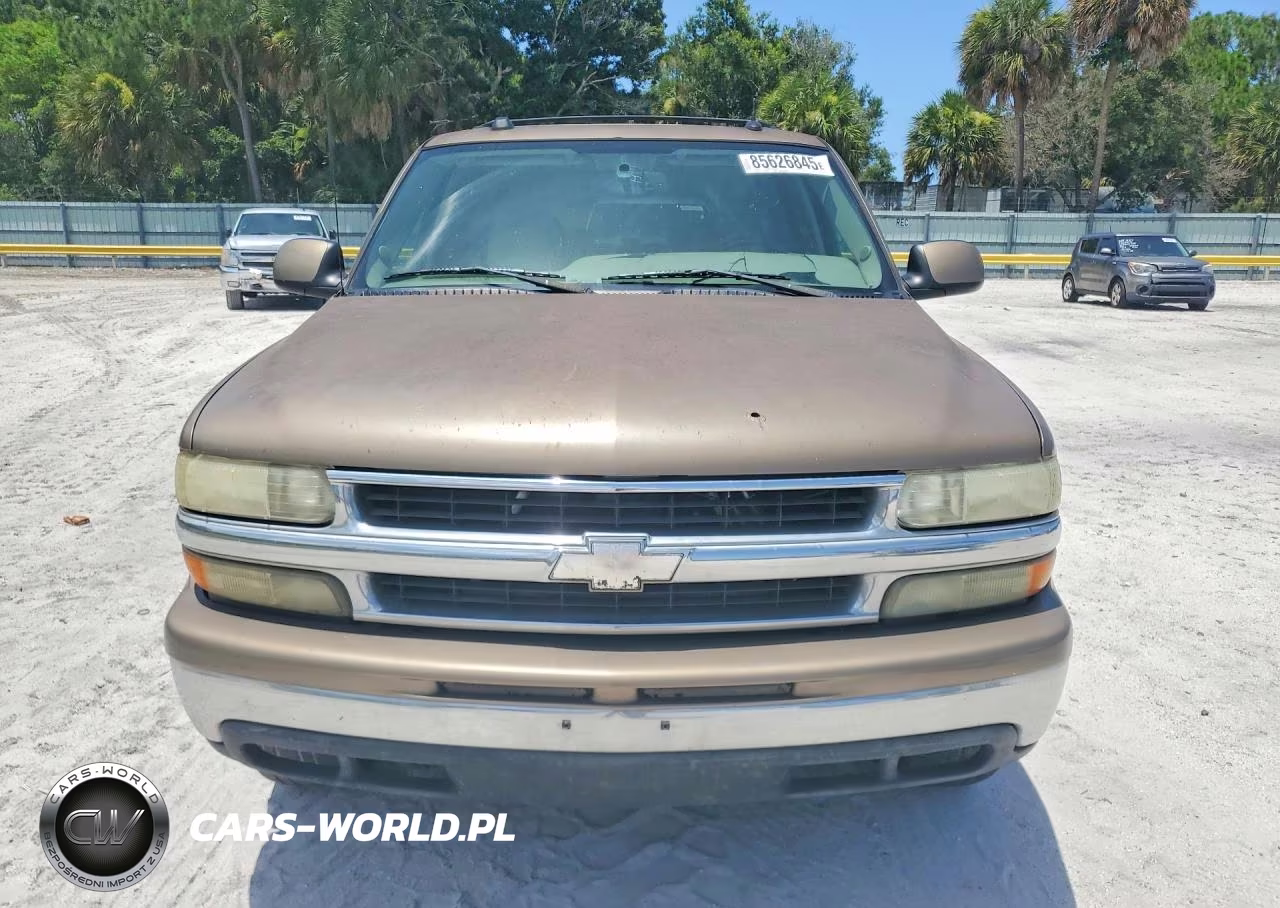 2004 Chevrolet Suburban C1500 VIN:1GNEC16ZX4J296841 - 5