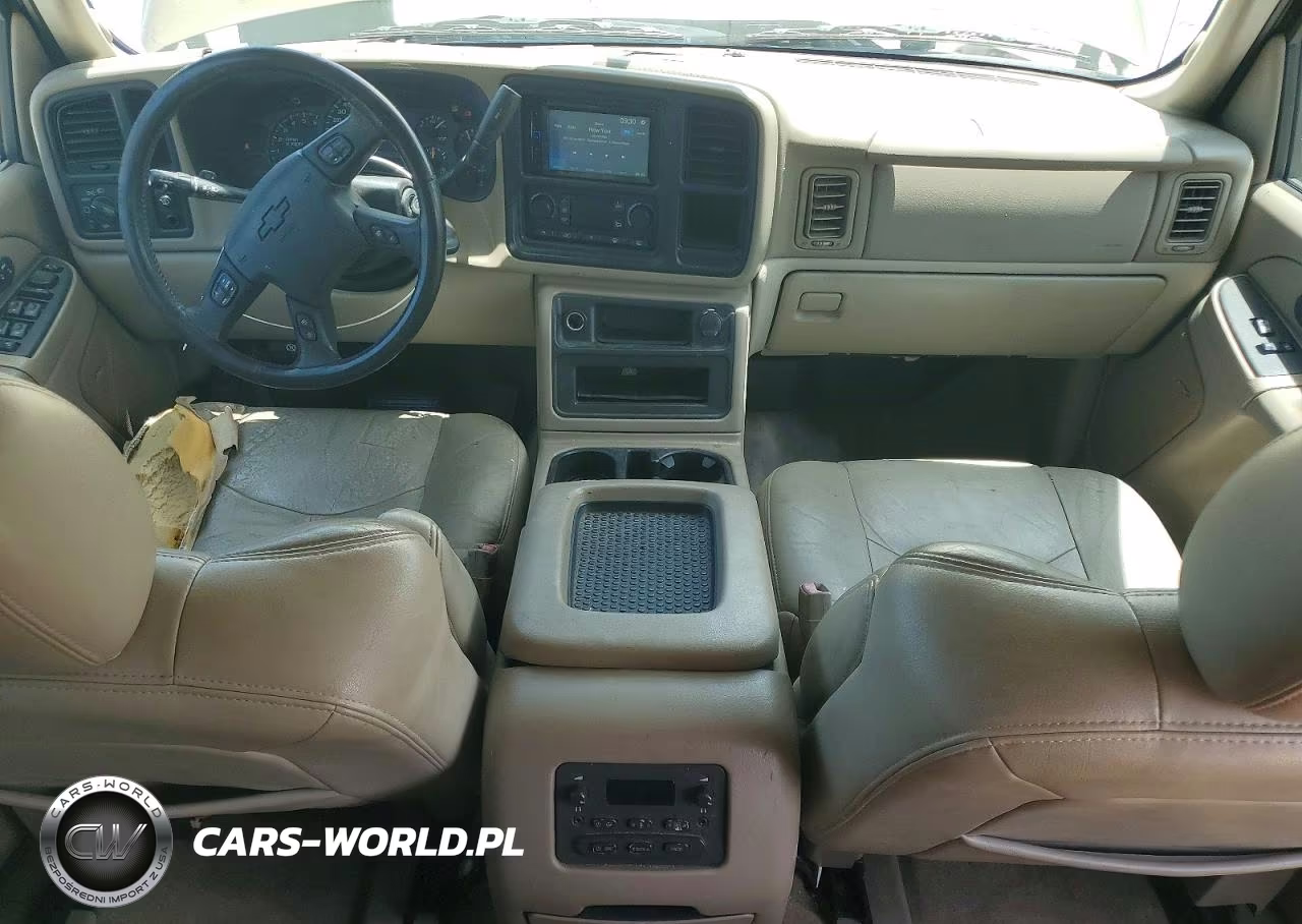 2004 Chevrolet Suburban C1500 VIN:1GNEC16ZX4J296841 - 8