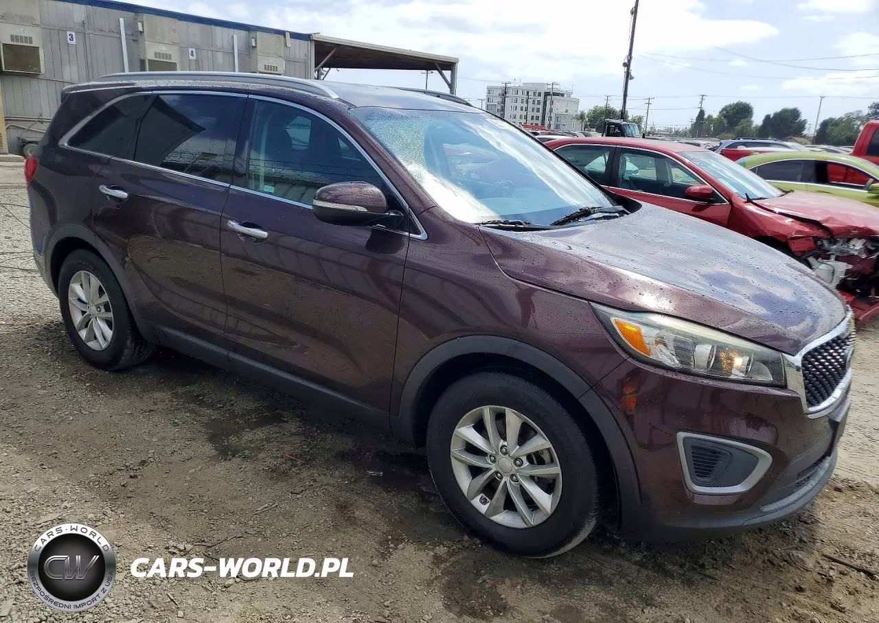 2016 Kia Sorento Lx V6 VIN:5XYPG4A58GG068739 - 4