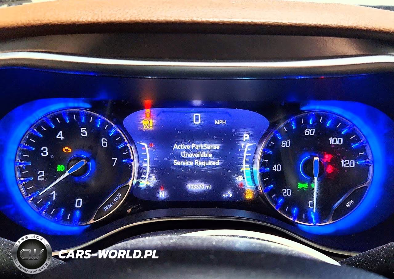 2020 Chrysler Pacifica Limited VIN:2C4RC1GG4LR143552 - 9