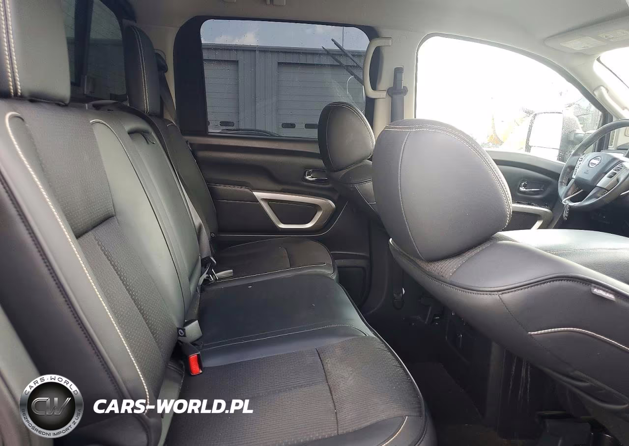 2018 Nissan Titan Pro-4X VIN:1N6AA1E58JN518760 - 10