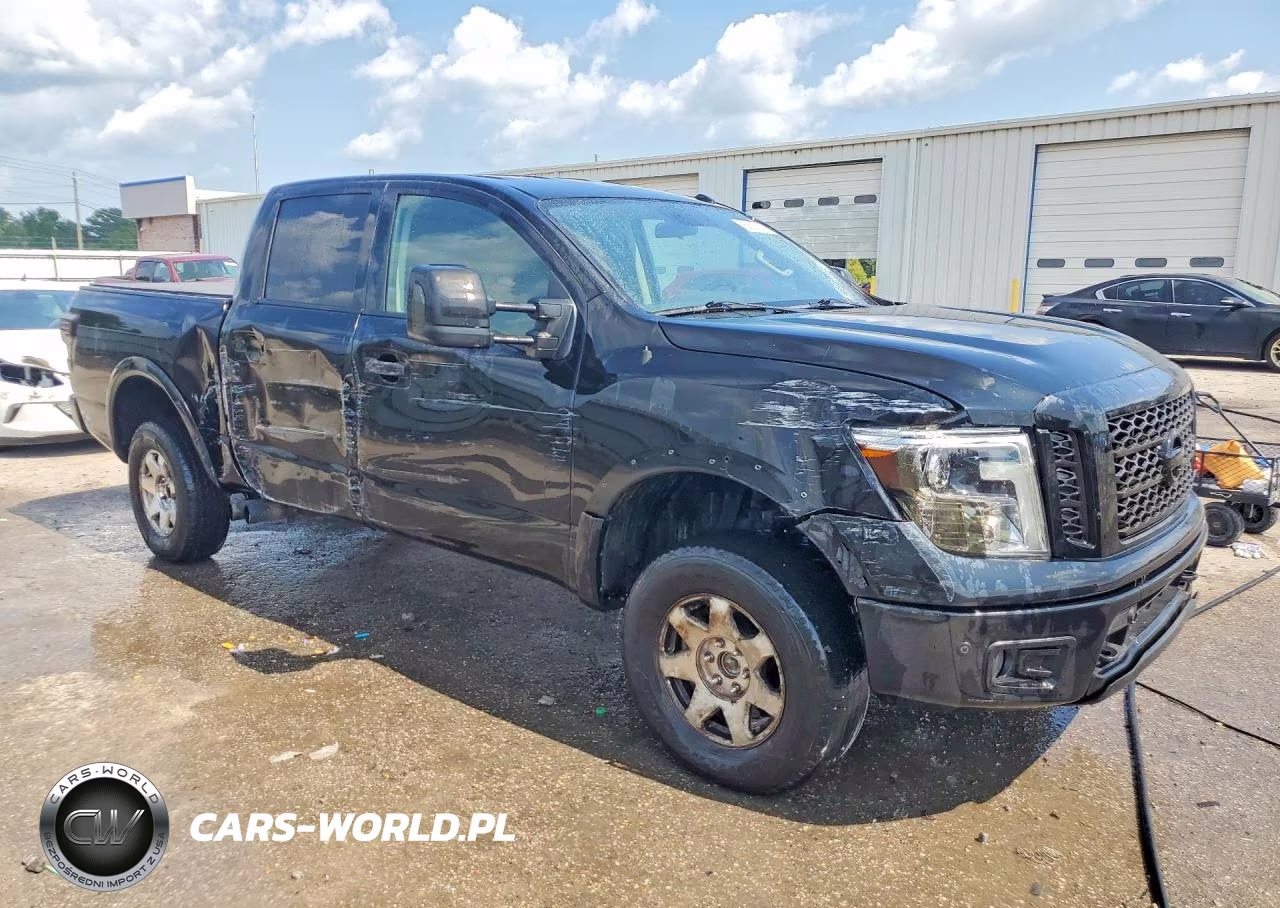 2018 Nissan Titan Pro-4X VIN:1N6AA1E58JN518760 - 4