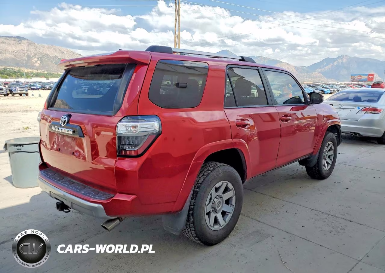 2015 Toyota 4Runner Trail Premium VIN:JTEBU5JR5F5225562 - 3