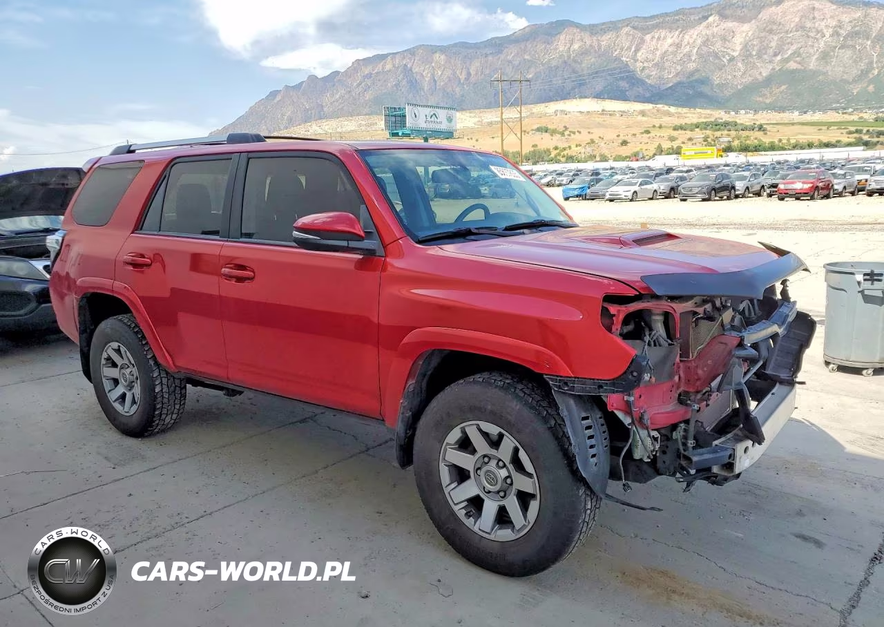 2015 Toyota 4Runner Trail Premium VIN:JTEBU5JR5F5225562 - 4