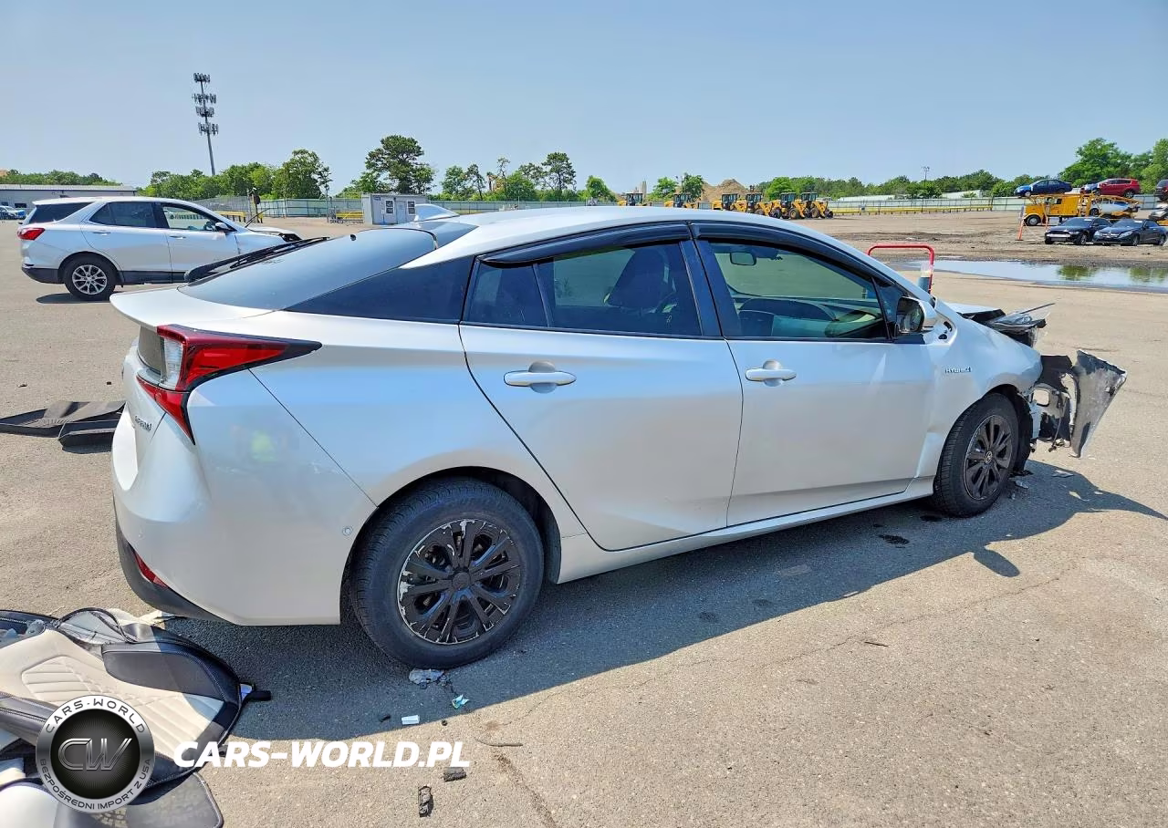 2019 Toyota Prius Le VIN:JTDKARFU7K3097266 - 3