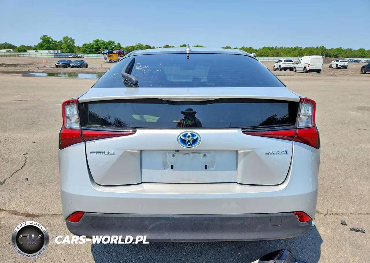 2019 Toyota Prius Le VIN:JTDKARFU7K3097266 - 6