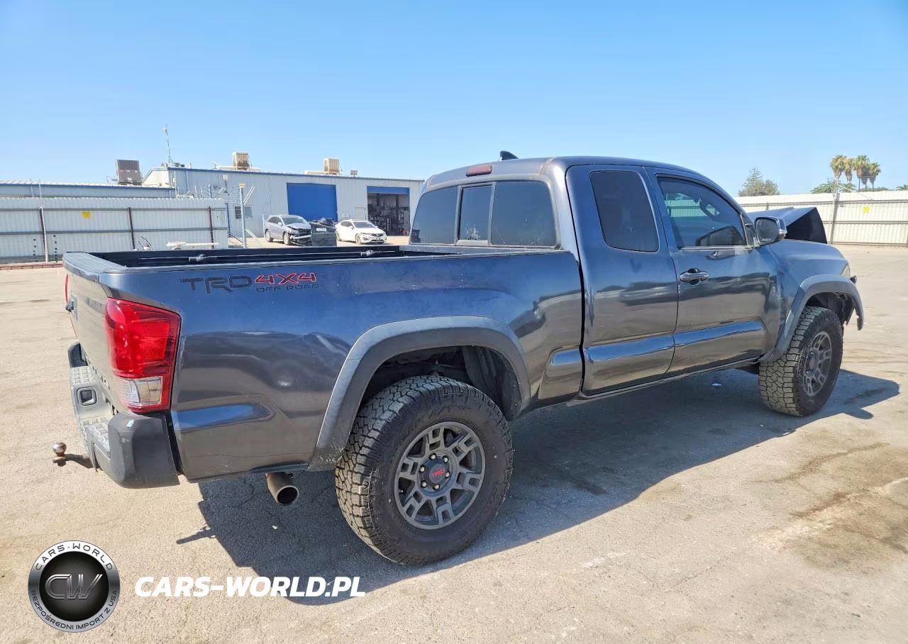 2017 Toyota Tacoma Trd Off-Road VIN:5TFSZ5AN2HX054201 - 3