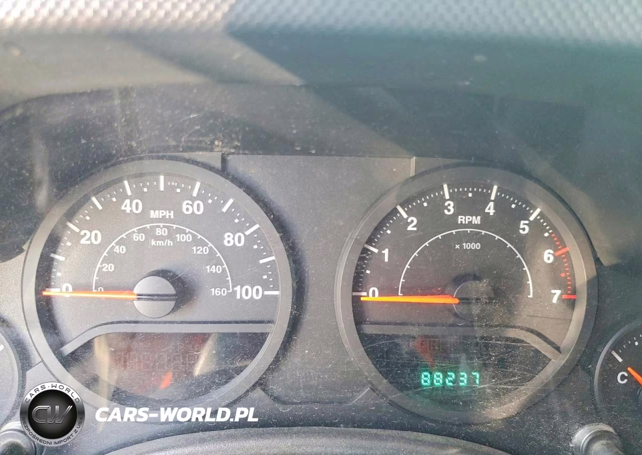 2008 Jeep Wrangler X VIN:1J4FA24188L582066 - 9