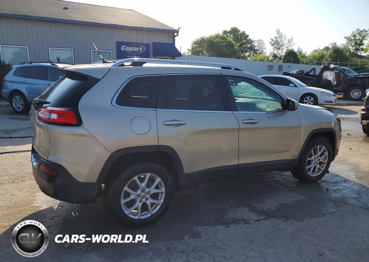 2014 Jeep Cherokee Latitude VIN:1C4PJMCB5EW211778 - 3