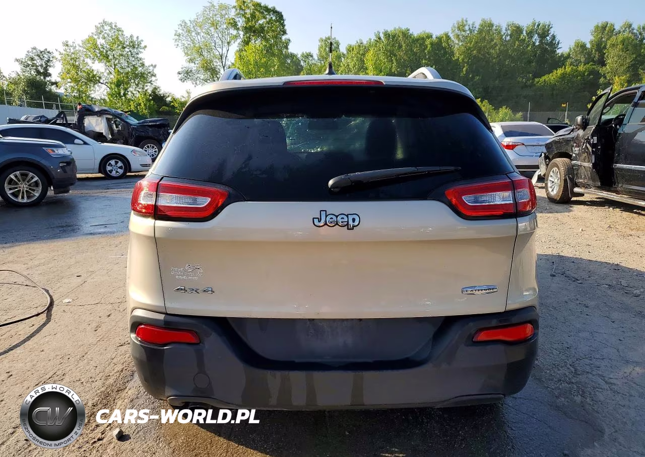 2014 Jeep Cherokee Latitude VIN:1C4PJMCB5EW211778 - 6