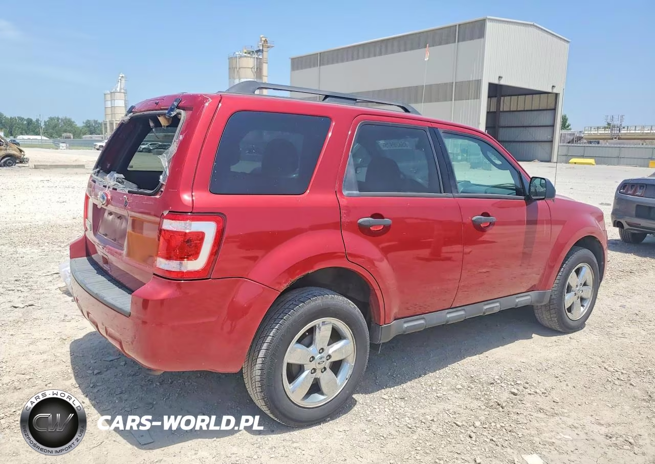 2010 Ford Escape Xlt VIN:1FMCU0D71AKD45855 - 3