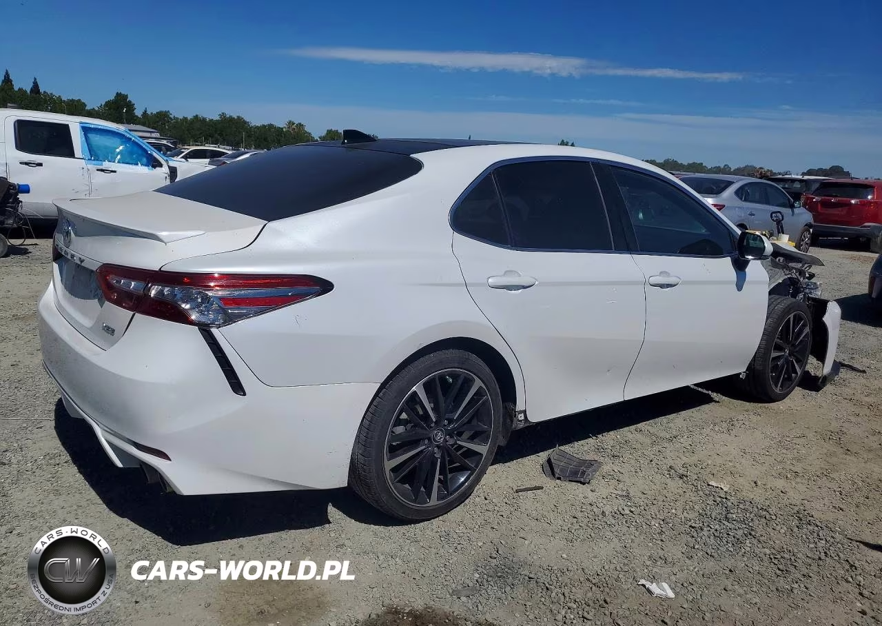 2019 Toyota Camry Xse VIN:4T1B61HK4KU785102 - 3