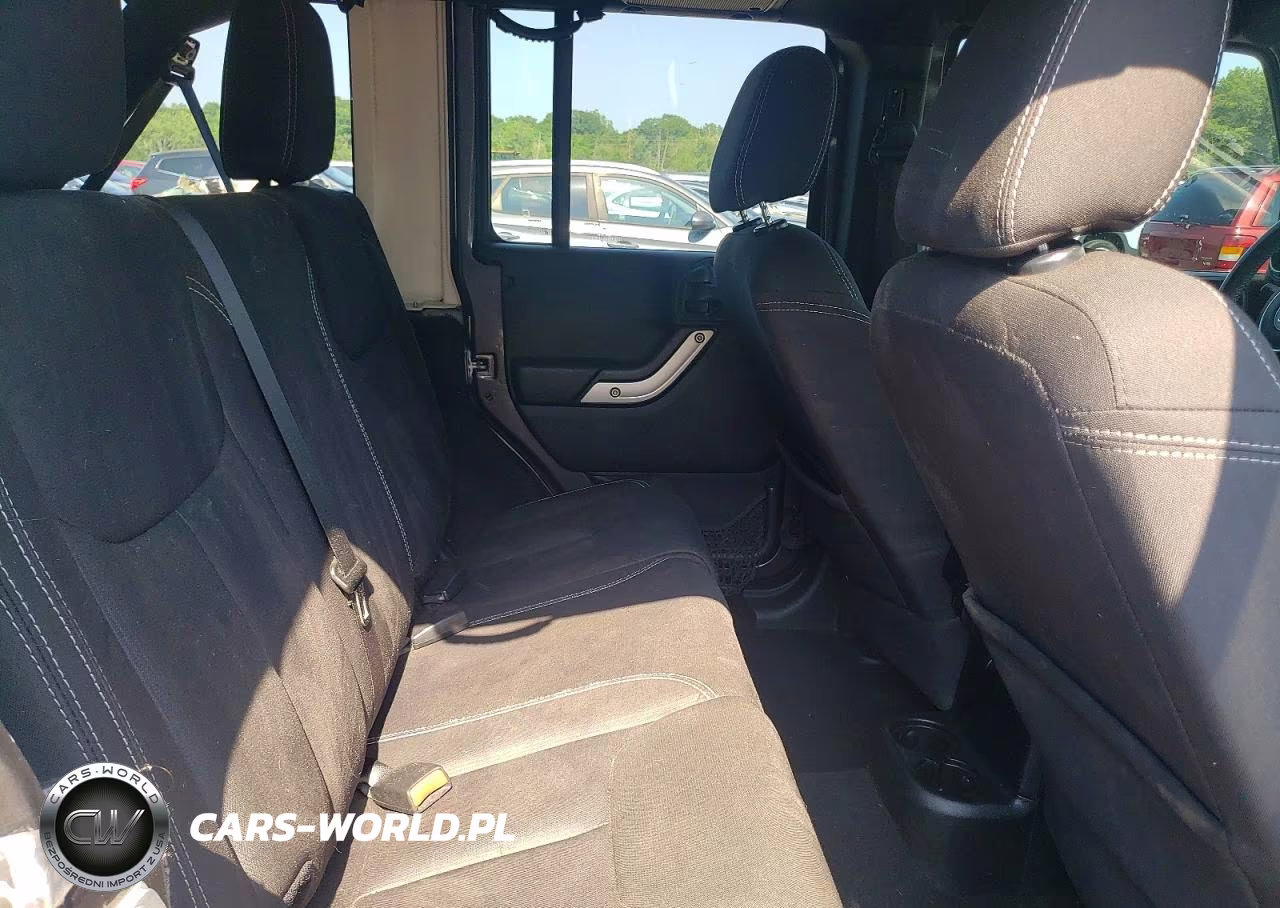2016 Jeep Wrangler Unlimited Sahara VIN:1C4BJWEG3GL222815 - 11