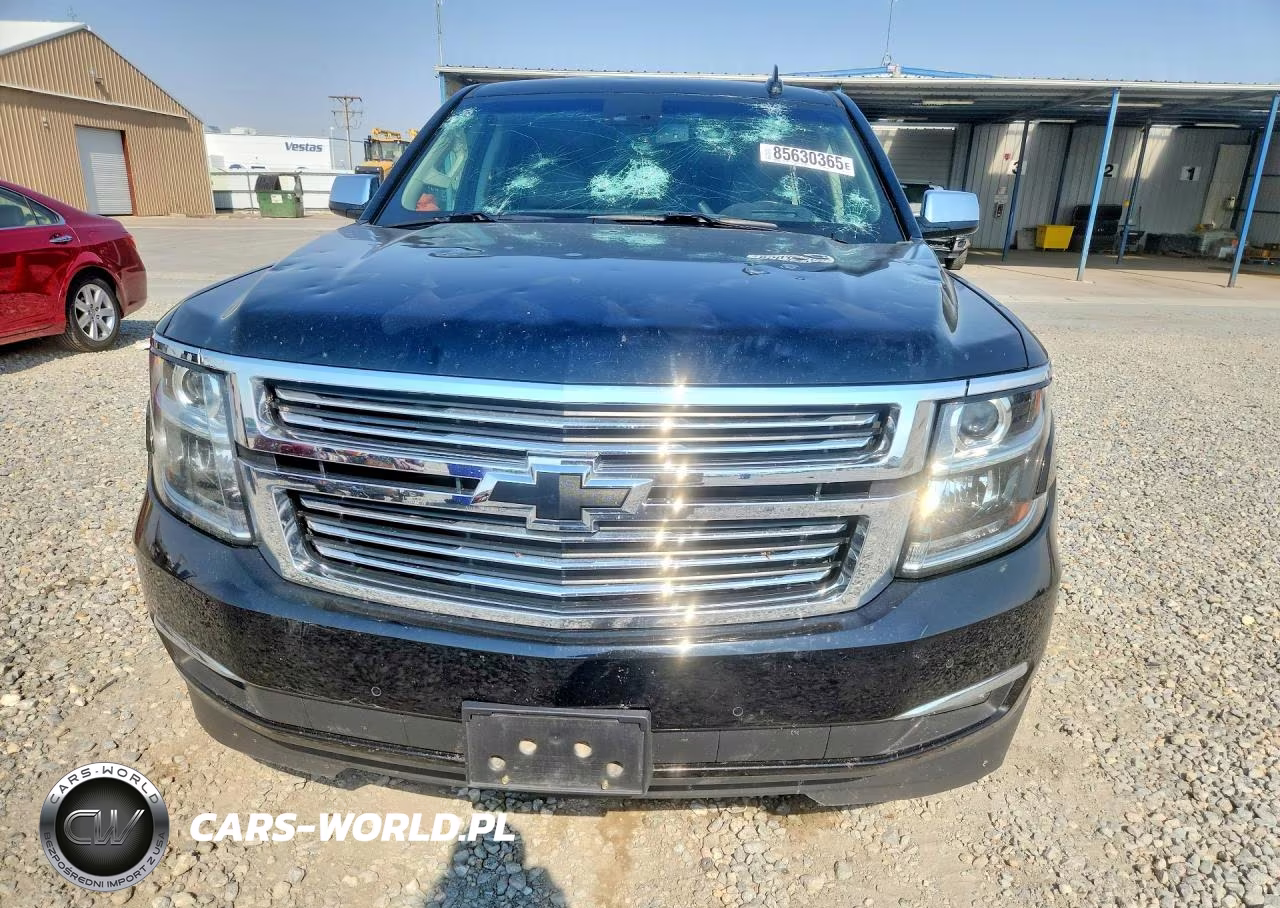 2018 Chevrolet Suburban K1500 Premier VIN:1GNSKJKC3JR320773 - 5