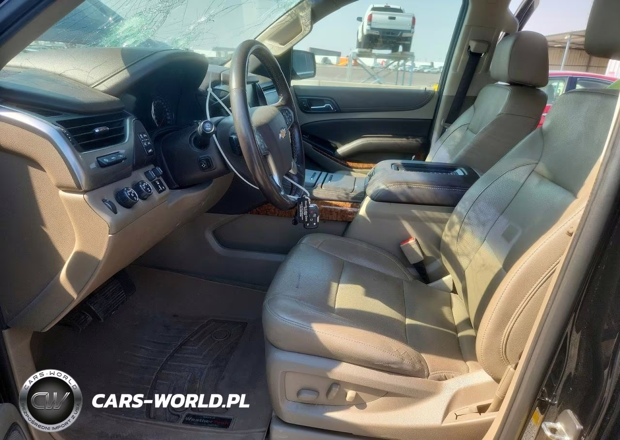 2018 Chevrolet Suburban K1500 Premier VIN:1GNSKJKC3JR320773 - 7