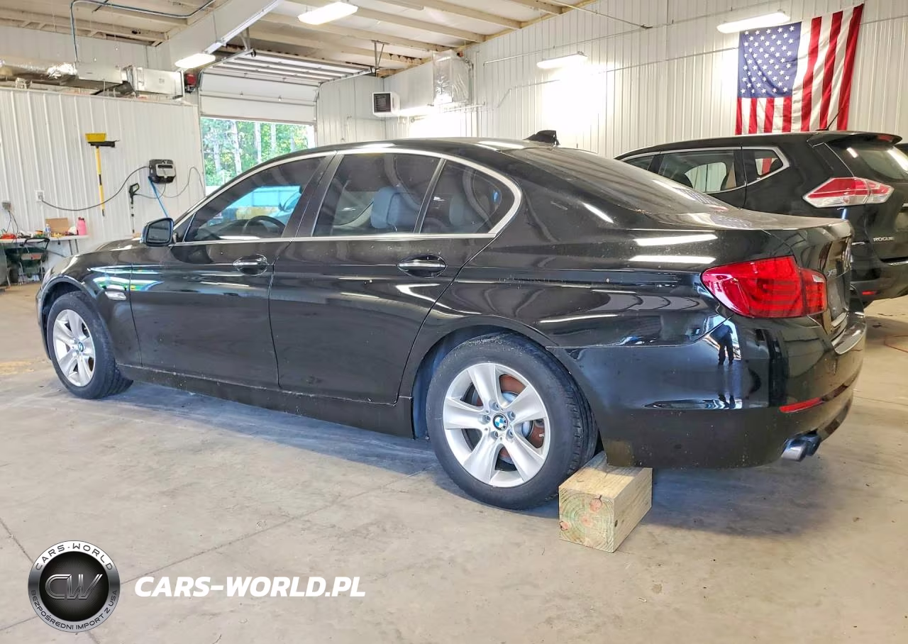 2013 BMW 528 Xi VIN:WBAXH5C54DD112050 - 2